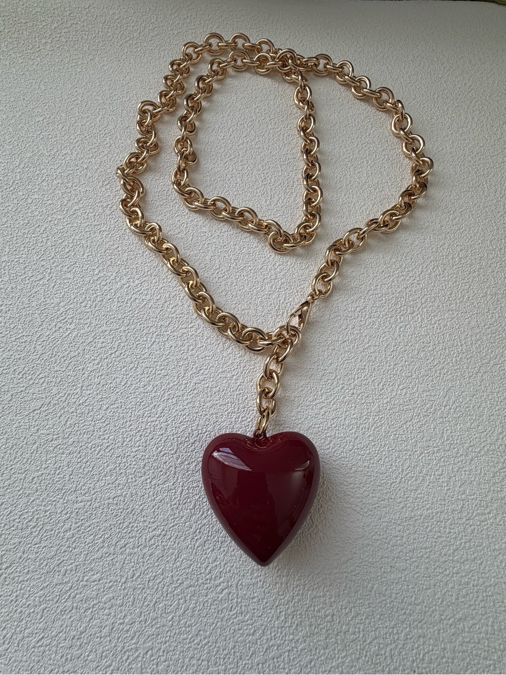 NWOT Roxanne Assoulin big puffy heart Necklace with Burgundy Heart Pendant